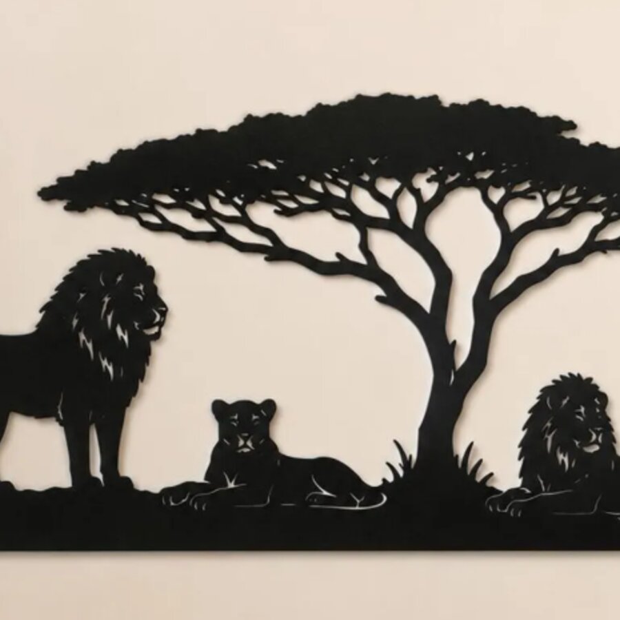 RELAXING LION